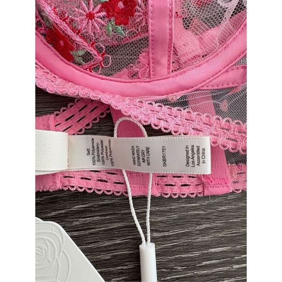 NWT For Love & Lemons Doiley Heart Bra In Pink Size 32B - Picture 5 of 6
